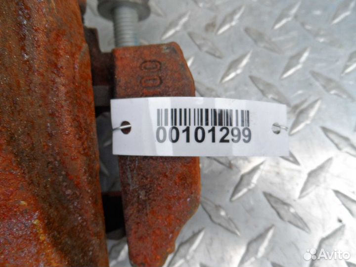 Суппорт передний левый Ford Fusion 2 USA DG9C2B134