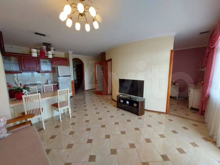 2-к. квартира, 73 м², 7/12 эт.