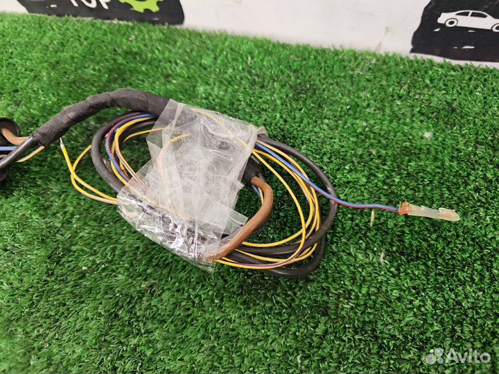 Разъем вентилятора охлаждения Volkswagen Passat B7