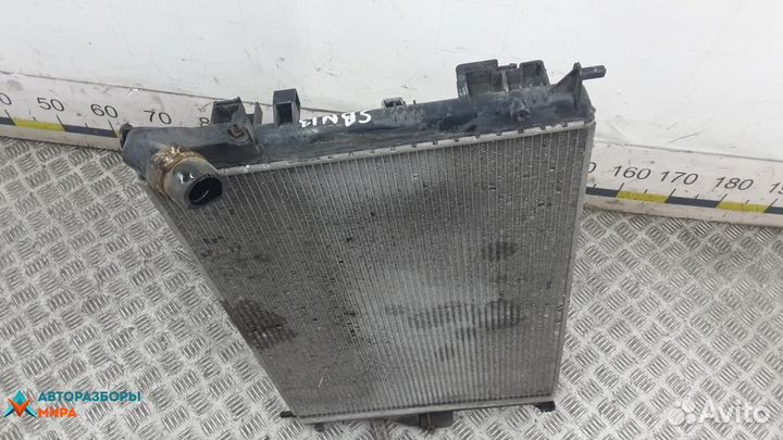 Радиатор (основной) Dacia Duster 2013 8200735039