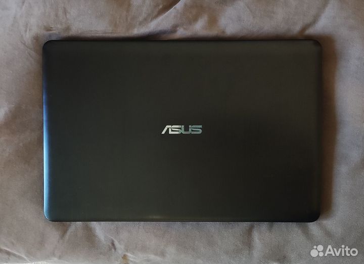 Ноутбук asus i3-5005U/GT920M/6GB/SSD240Gb