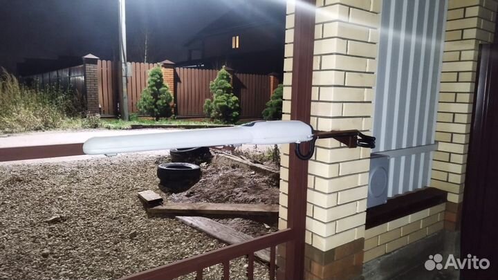 Распашные ворота под ключ