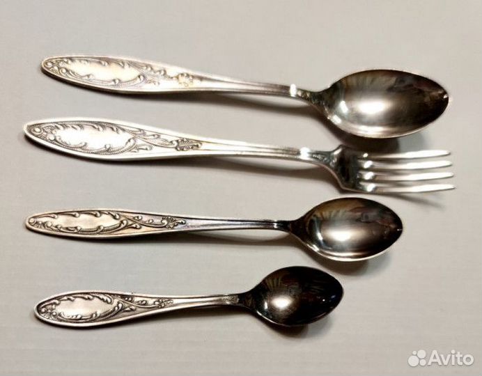 Мельхиоровые ложки, нож Кольчугино (комплект десе)