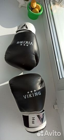 Боксерские перчатки 14 oz бу