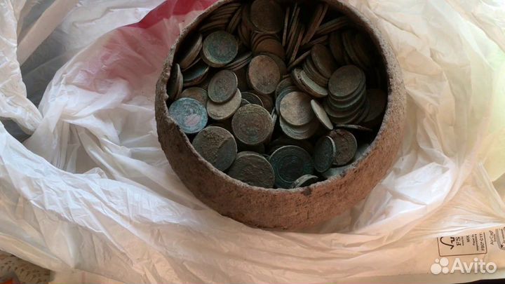 Клады и кладовые монеты из меди и серебра