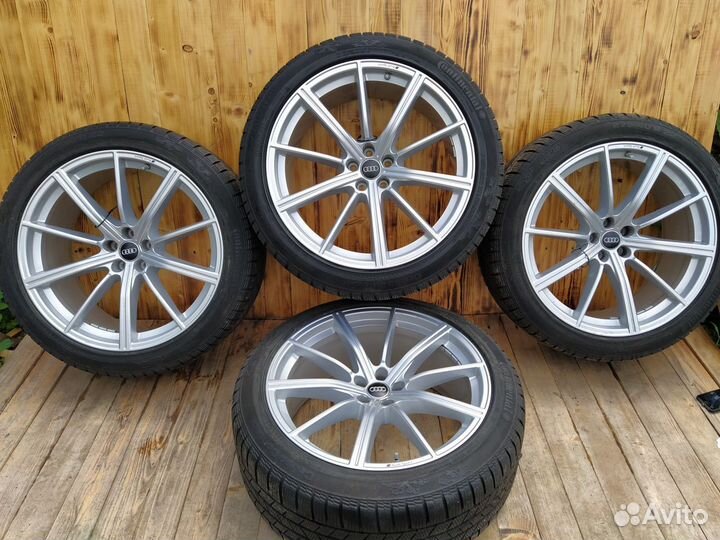 Оригинальные колеса на Audi Q8 / Q7 4M R22