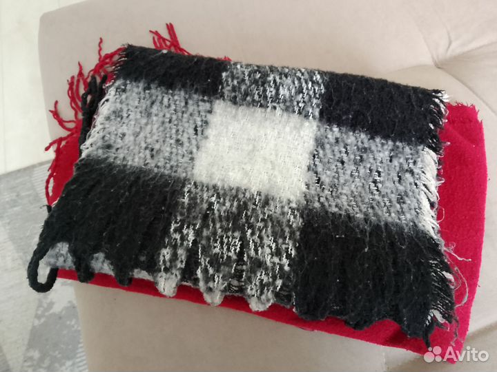 Шарфы женские