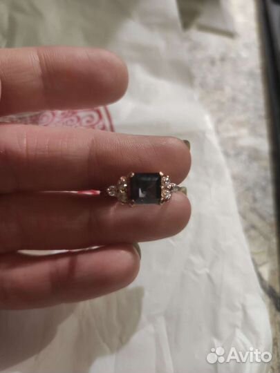 Серебряное кольцо с фианитами