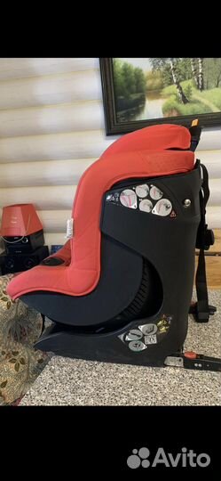 Автомобильное детское кресло