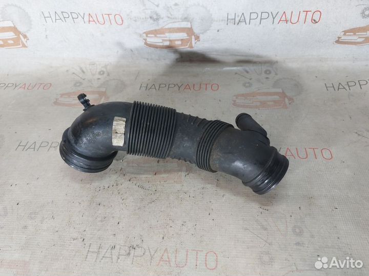Патрубок VW Tiguan 1