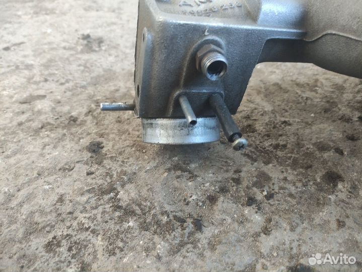 Коллектор впускной 1.6 Opel Vectra B