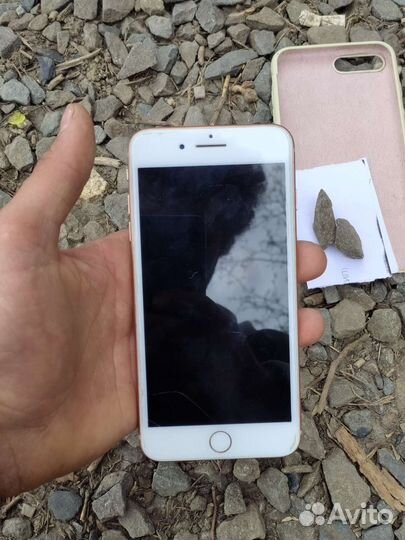 iPhone 8 Plus, 64 ГБ