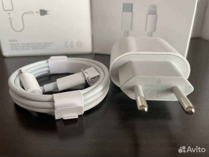 Зарядное устройство на Apple iPhone 25w