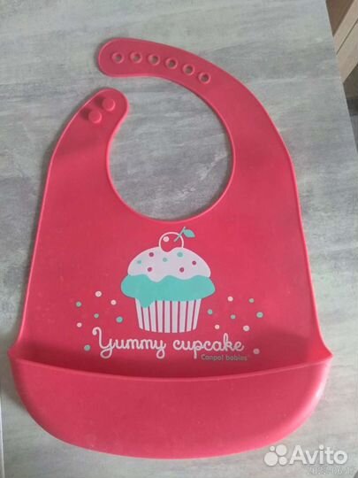 Нагрудник силиконовый