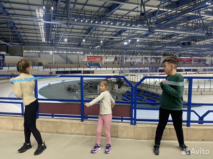 Тренер по фигурному катанию