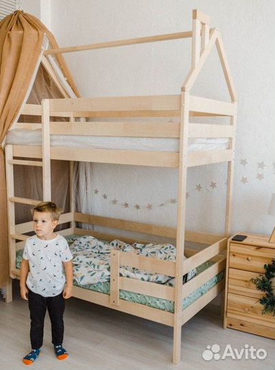 Детская кровать Двухъярусный Домик из березы