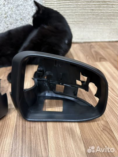 Корпус зеркала заднего вида на Ford Focus 3