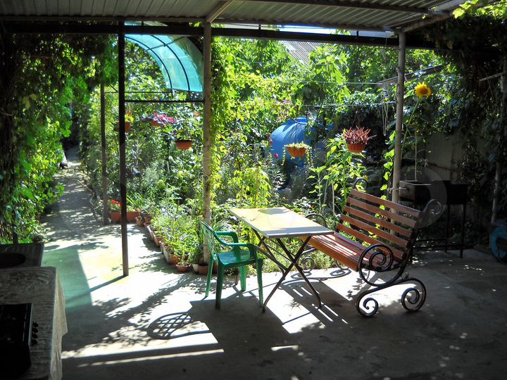 Комната 14 м² в 2-к., 1/1 эт.