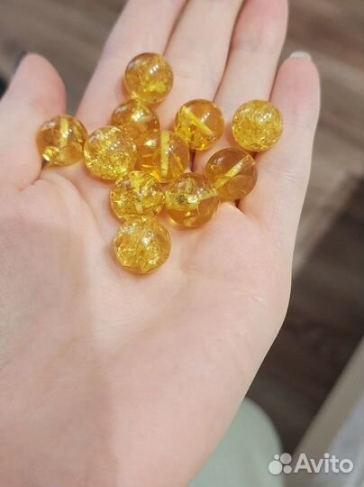 Янтарные шарики