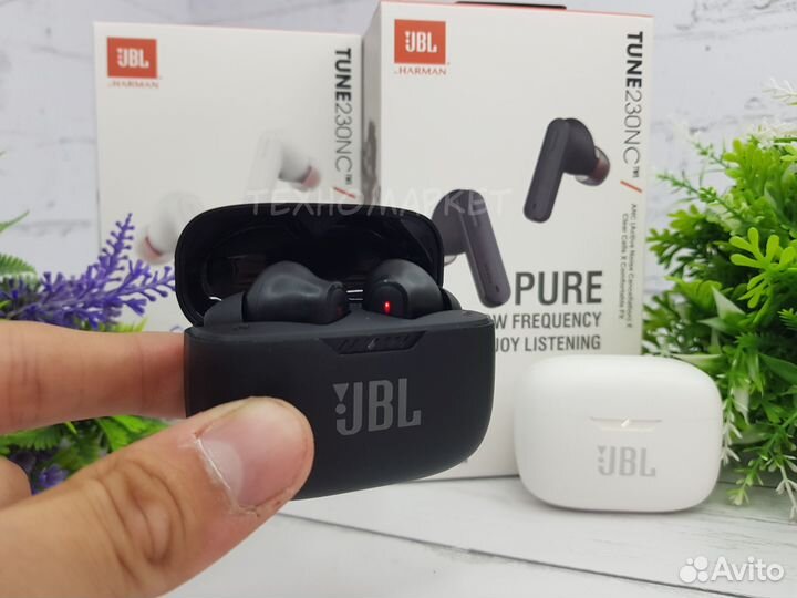 Беспроводные наушники JBL Tune 230NC TWS