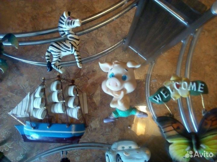 Подвесные игрушки на магнитах