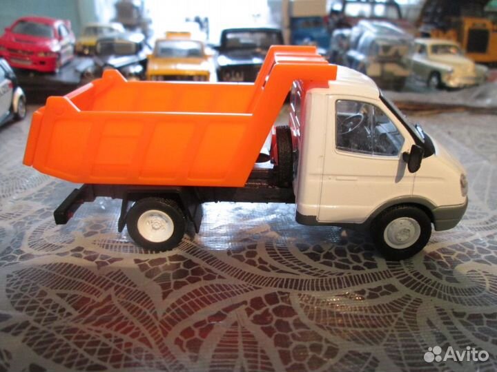 Услуги мини самосвала и мини экскаватора