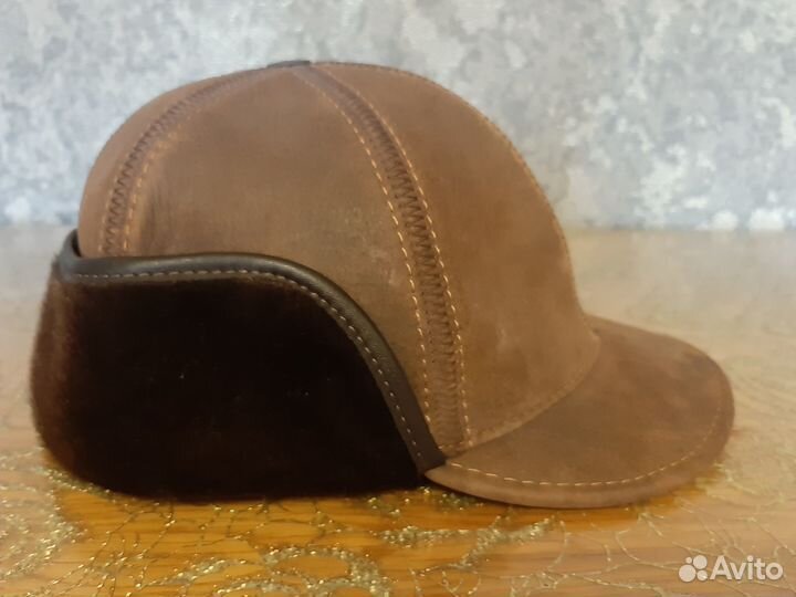 Мужская кожаная кепка