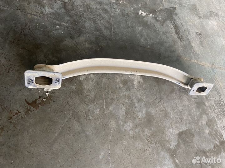 Усилитель заднего бампера LADA vesta