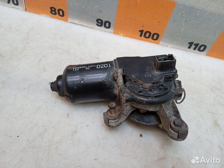 Моторчик стеклоочистителя передний Mazda Demio