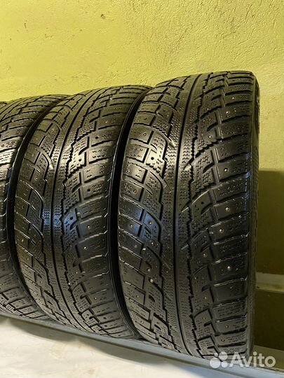 Kumho I'Zen RV Stud KC16 225/55 R18 102T