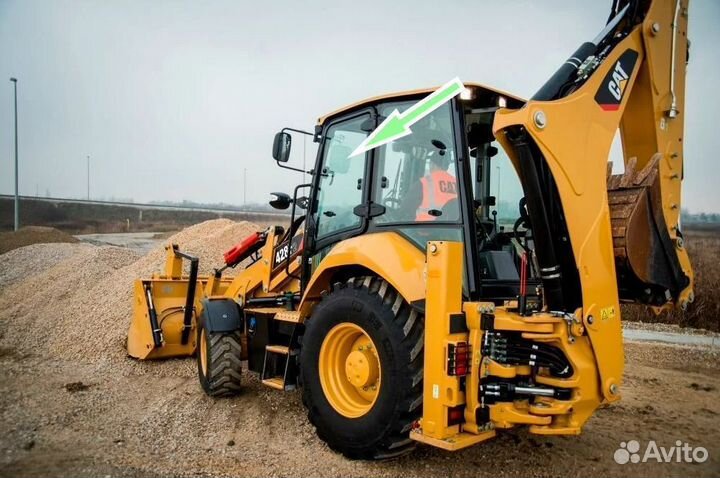 Стекло дверное левое верхнее Caterpillar 428f2