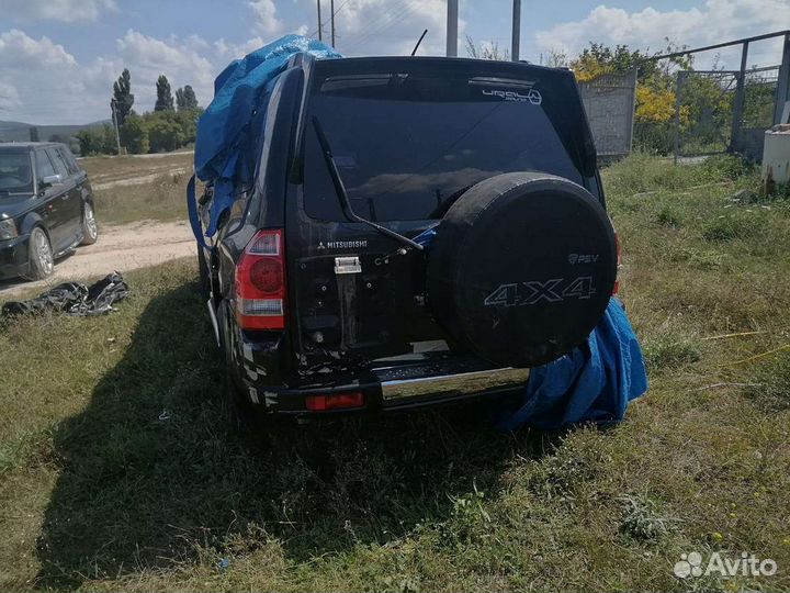 Mitsubishi montero 3 разбор частями