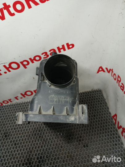 Крышка корпуса воздушного фильтра Toyota Vitz