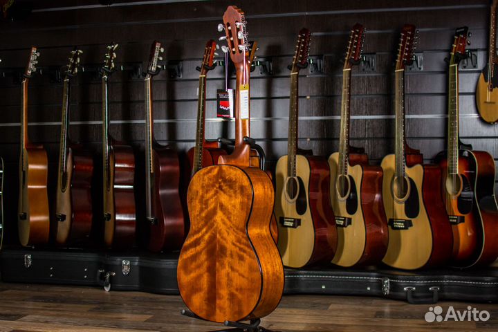 Классическая гитара Cort 4/4 + Аксессуары