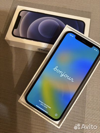 iPhone 12, 64 ГБ