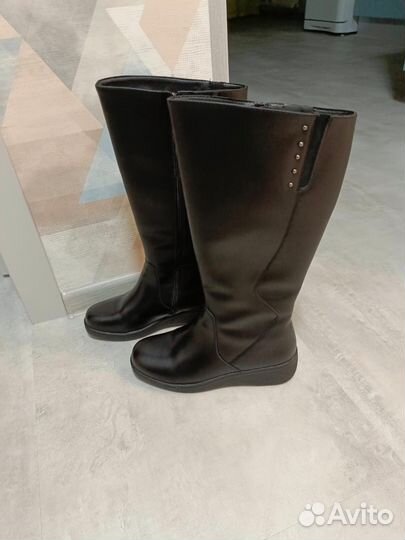 Сапоги новые 40 размер