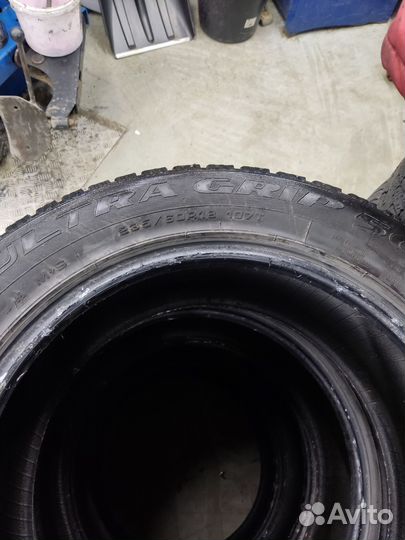 Goodyear UltraGrip 500 235/60 R18 107