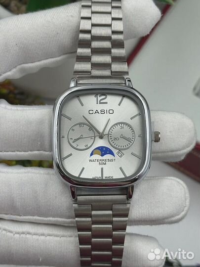 Часы Casio квадратные винтаж