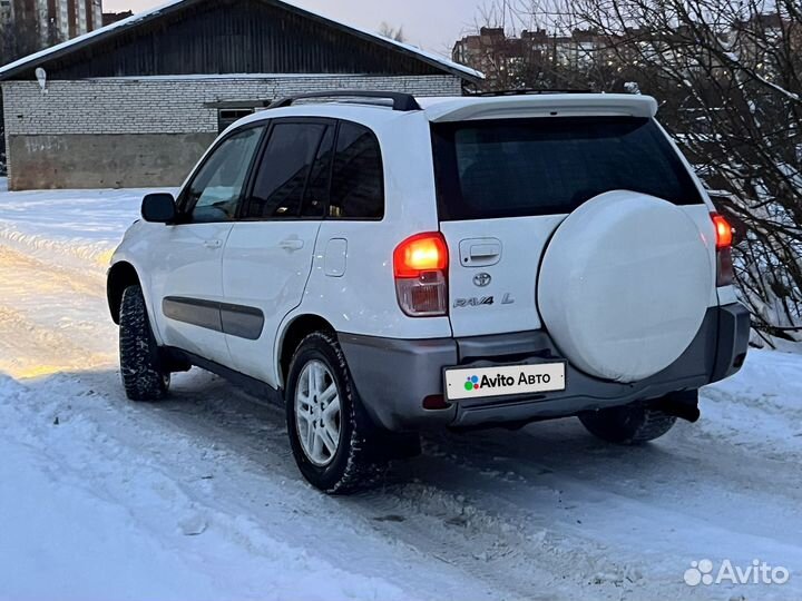 Toyota RAV4 2.0 AT, 2000, 200 000 км