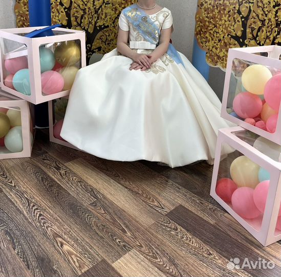 Вечернее платье