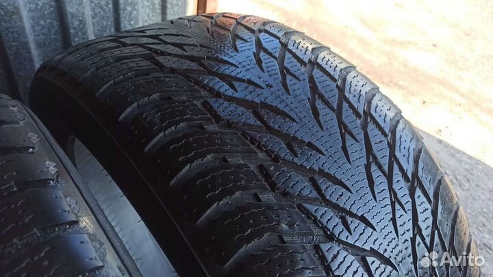 Nokian Tyres Hakkapeliitta R3 295/40 R21