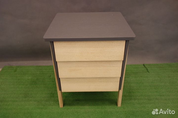 Тумбочка Leset 