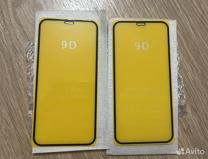 Защитное стекло на iPhone X XS