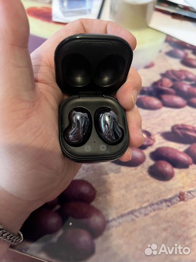 Samsung galaxy buds live