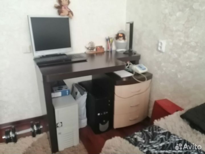 Письменный стол