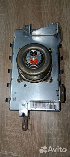 Подушка безопасности в торпедо Toyota Verso