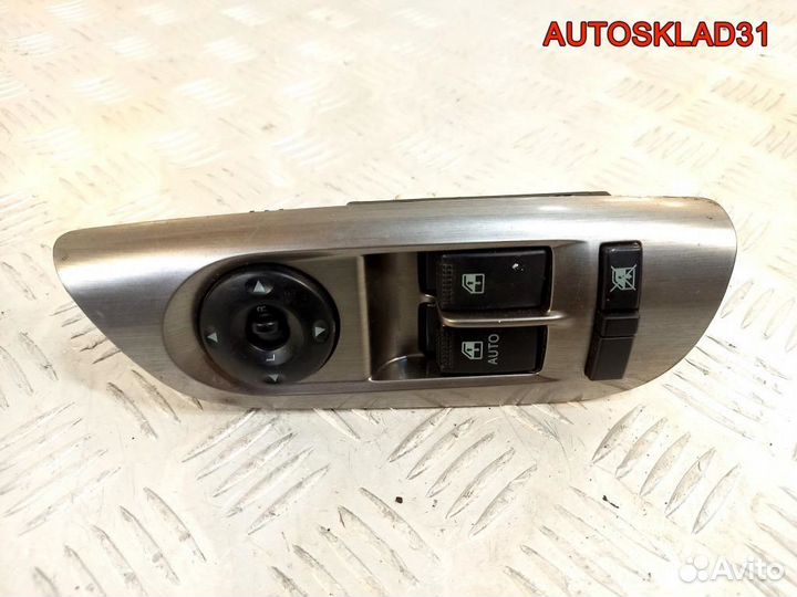 Блок управления стеклоподъемниками Hyundai Coupe