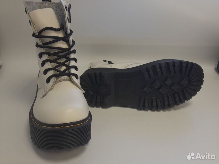 Ботинки женские осенние Dr.Martens