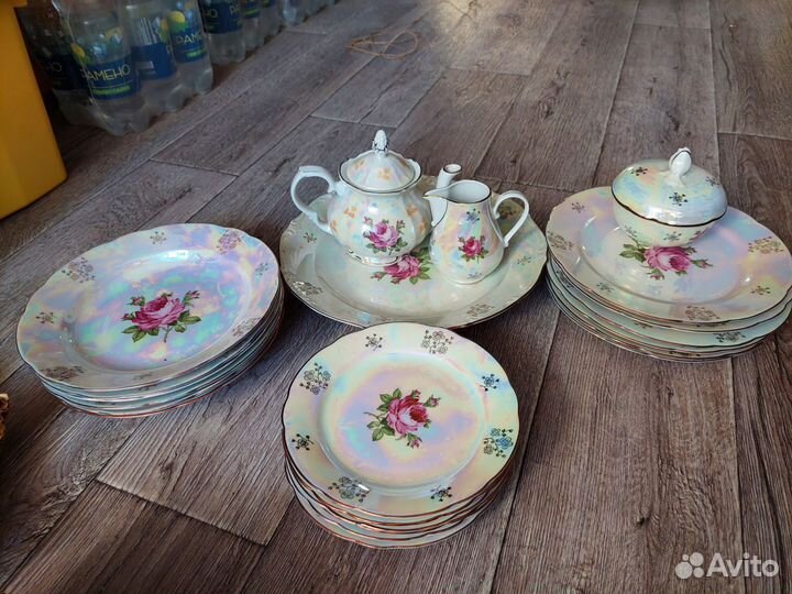 Столовый сервиз 