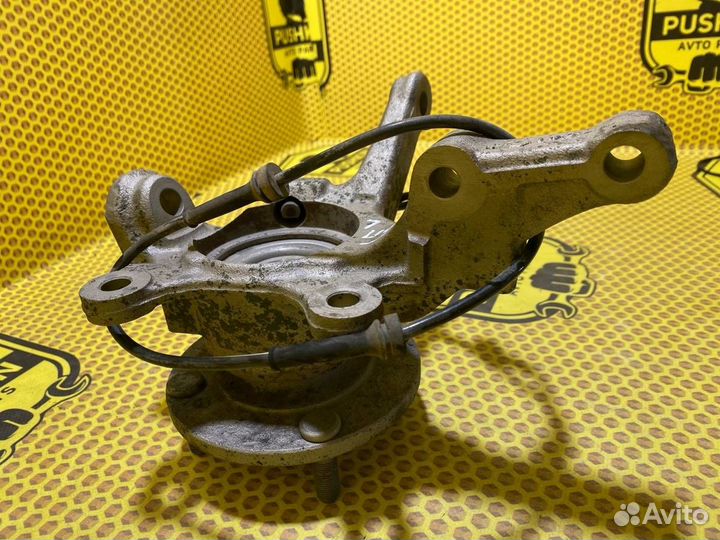 Цапфа/кулак поворотный передний левый Nissan Almera